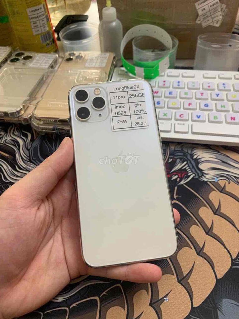 iPhone 11 Pro Trắng 256GB - Bản Quốc Tế. Mua bán Điện thoại tại Quận Cầu Giấy Hà Nội được đăng bởi Long blue 9x hình 1