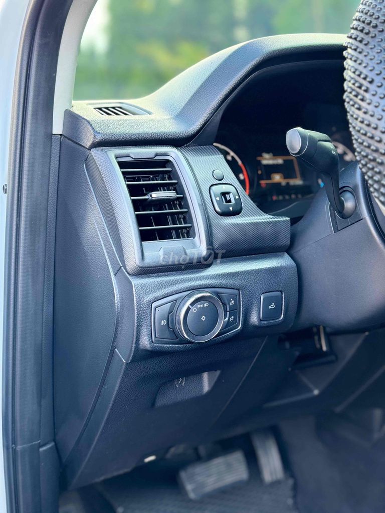 Ford Ranger 2018 XLS 2.2L 4x2 AT - 93000 km. Mua bán Ô tô tại Huyện Ea Kar Đắk Lắk được đăng bởi Duy Kiên hình 8