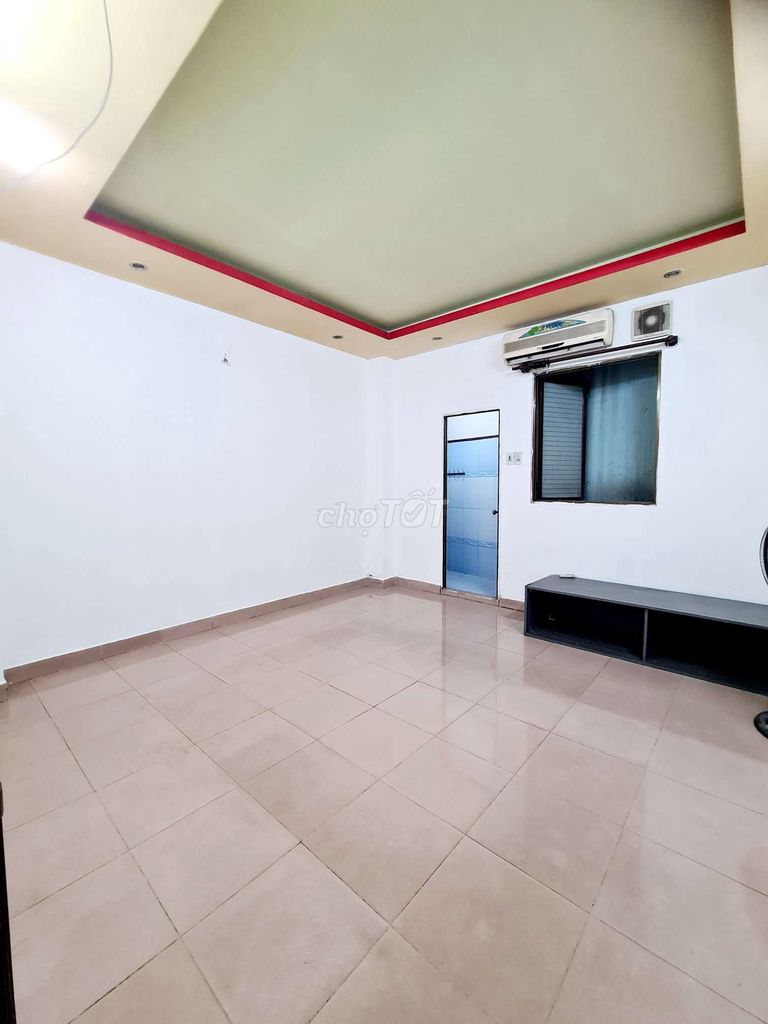 Phòng Đẹp. Máy Lạnh, Cửa Sổ, Trung Tâm Phú Nhuận