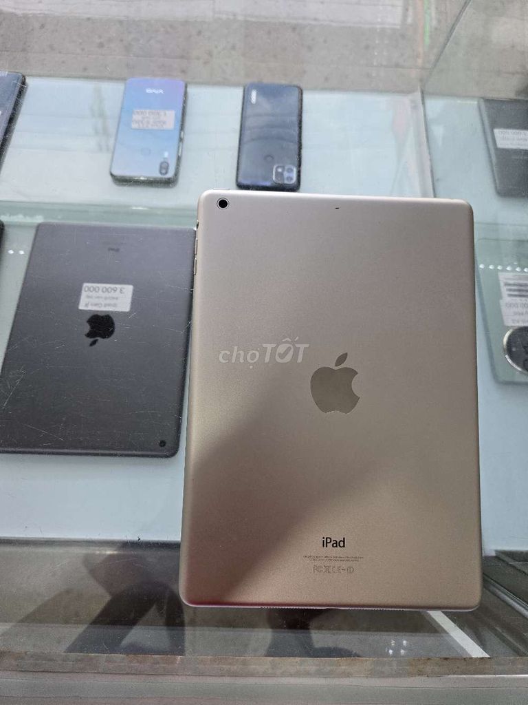 Apple iPad Air 1 32GB Vàng. Mua bán Máy tính bảng tại Thành phố Sóc Trăng Sóc Trăng được đăng bởi điện thoại giá sỉ 501lê Hồng Phong  hình 1