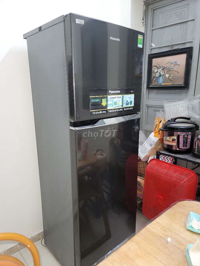 Tủ lạnh Panasonic 303l Đen. Mua bán Tủ lạnh tại Quận Hoàng Mai Hà Nội được đăng bởi Nguyễn Vĩnh Quang hình 1