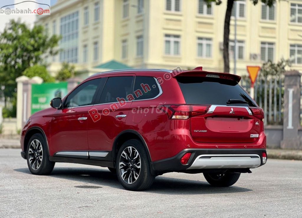 Mitsubishi Outlander 2.0 Premium 2021 Đỏ. Mua bán Ô tô tại Thành phố Thủ Đức Tp Hồ Chí Minh được đăng bởi Hà Hồng Sâm hình 1