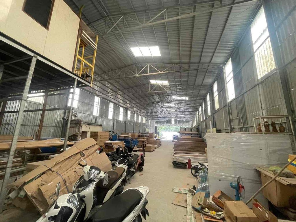 Xưởng Thủ Dầu Một 600m 28tr/tháng Có Nhà Ở Văn Phòng