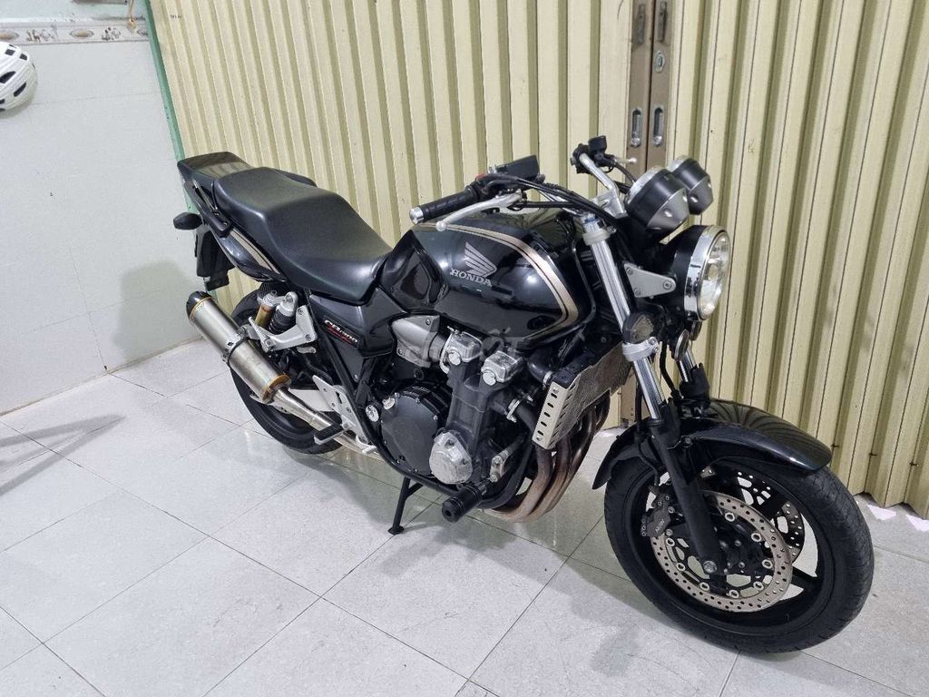 Honda CB 1300 Super Four 2010. Mua bán Xe máy tại Thành phố Vị Thanh Hậu Giang được đăng bởi Ken Đáng hình 4