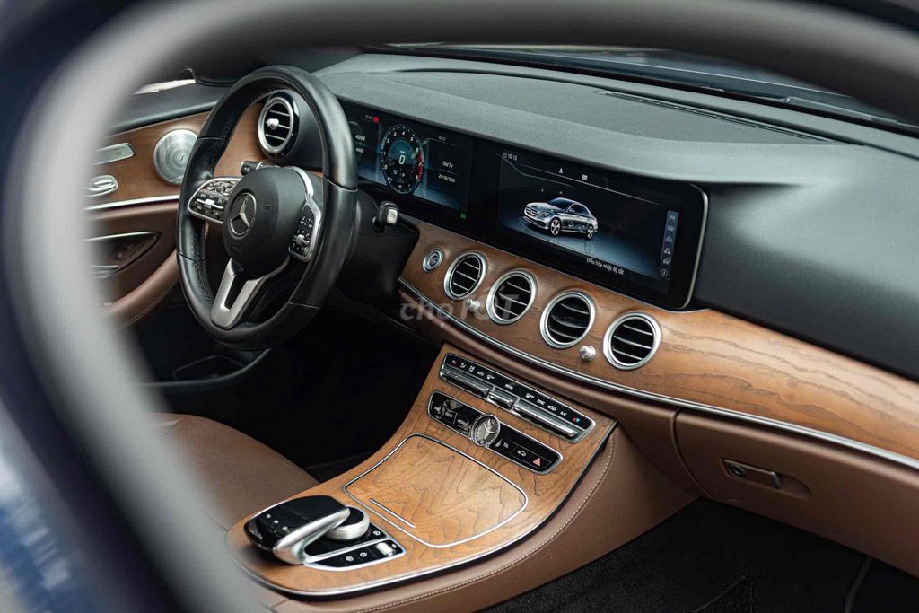 LONG ANH AUTO về Mercedes E200 sx2020 👍. Mua bán Ô tô tại Quận 7 Tp Hồ Chí Minh được đăng bởi LongAnh AuTo  hình 12