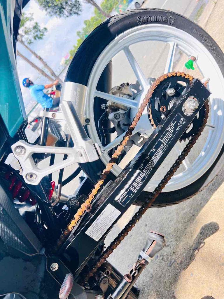 Honda Winner Xanh ngọc Côn tay. Mua bán Xe máy tại Thị xã Bến Cát Bình Dương được đăng bởi xe máy trả góp tín nghĩa  hình 3