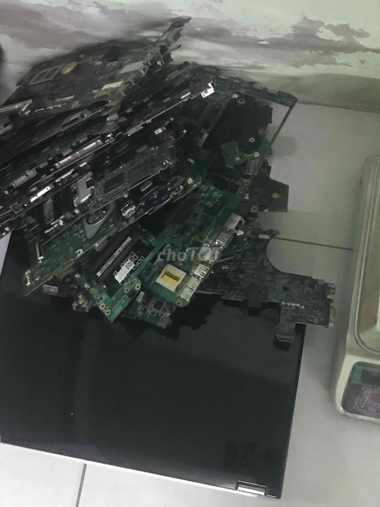 Thu xác linh kiện máy tính laptop tận nhà