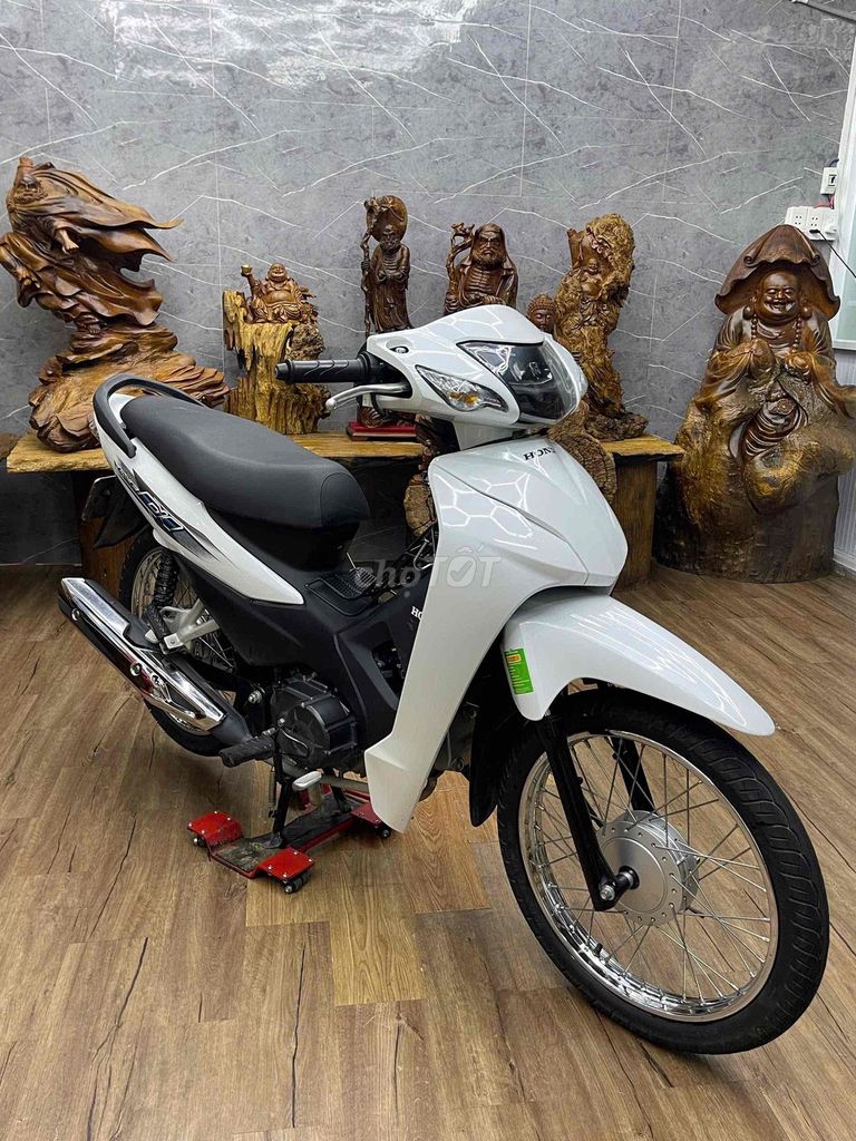 Honda Wave A 2025, хозяин, бстп, оригинальный двигатель, пробег 16 тыс.