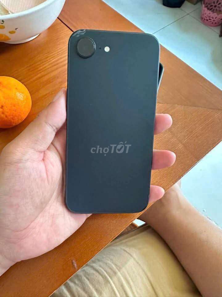 iPhone 16e Đen Mỹ 99% QTE . Mua bán Điện thoại tại Thành phố Thủ Đức Tp Hồ Chí Minh được đăng bởi Edward hình 1