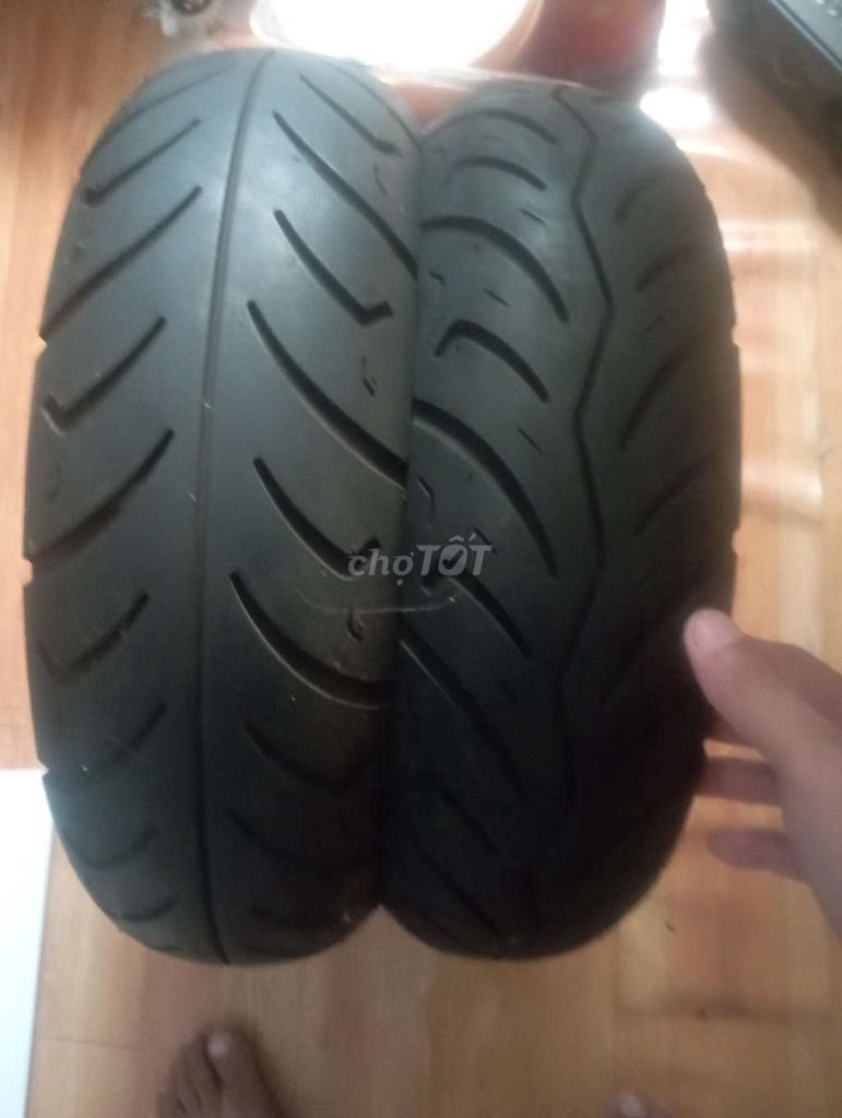 Lốp xe máy Piaggio Vespa Đen. Mua bán Phụ tùng xe tại Huyện Hóc Môn Tp Hồ Chí Minh được đăng bởi văn vũ hình 1