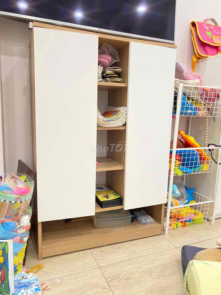 Tủ gỗ đựng đồ màu Trắng Nâu (ở Nha Trang). Mua bán Tủ, kệ gia đình tại Thành phố Nha Trang Khánh Hòa được đăng bởi Tô Lam Phương hình 1