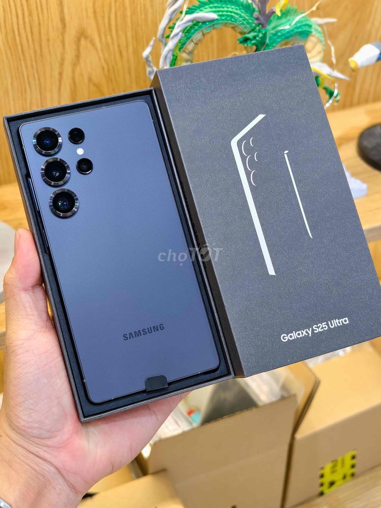 Samsung Galaxy S25 Ultra 1TB Đen 99%. Mua bán Điện thoại tại Quận 10 Tp Hồ Chí Minh được đăng bởi Khánh Trần hình 1
