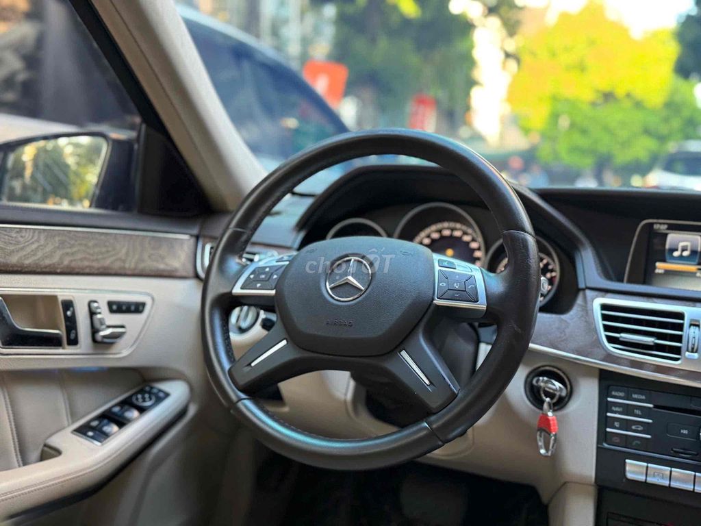 Mercedes E200 sx 2015 đẹp giá tốt. Mua bán Ô tô tại Quận Cầu Giấy Hà Nội được đăng bởi Cao Quý hình 11
