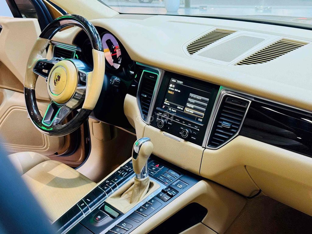 Porsche Macan model 2016. Mua bán Ô tô tại Quận Tân Bình Tp Hồ Chí Minh được đăng bởi GREENWAY AUTO hình 13