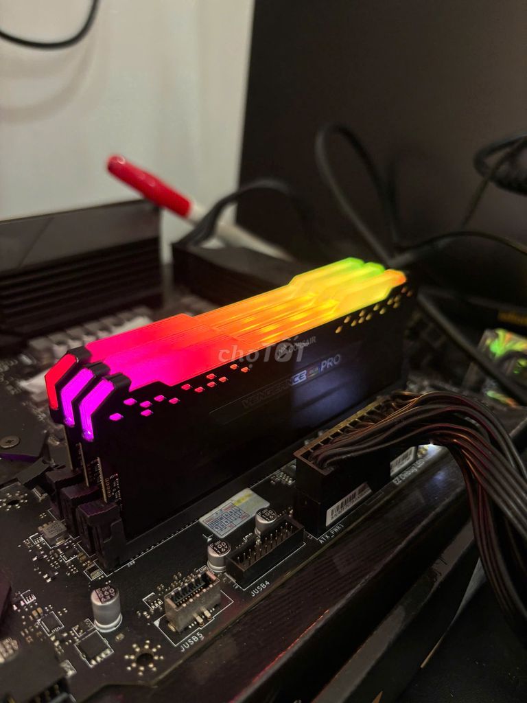RAM Corsair Vengeance RGB Pro 8GB bus 3000. Mua bán Linh kiện (RAM, Card...) tại Quận Bình Thạnh Tp Hồ Chí Minh được đăng bởi Hùng Quân  hình 1