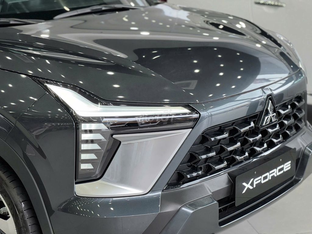 Mitsubishi Xforce Luxury серый