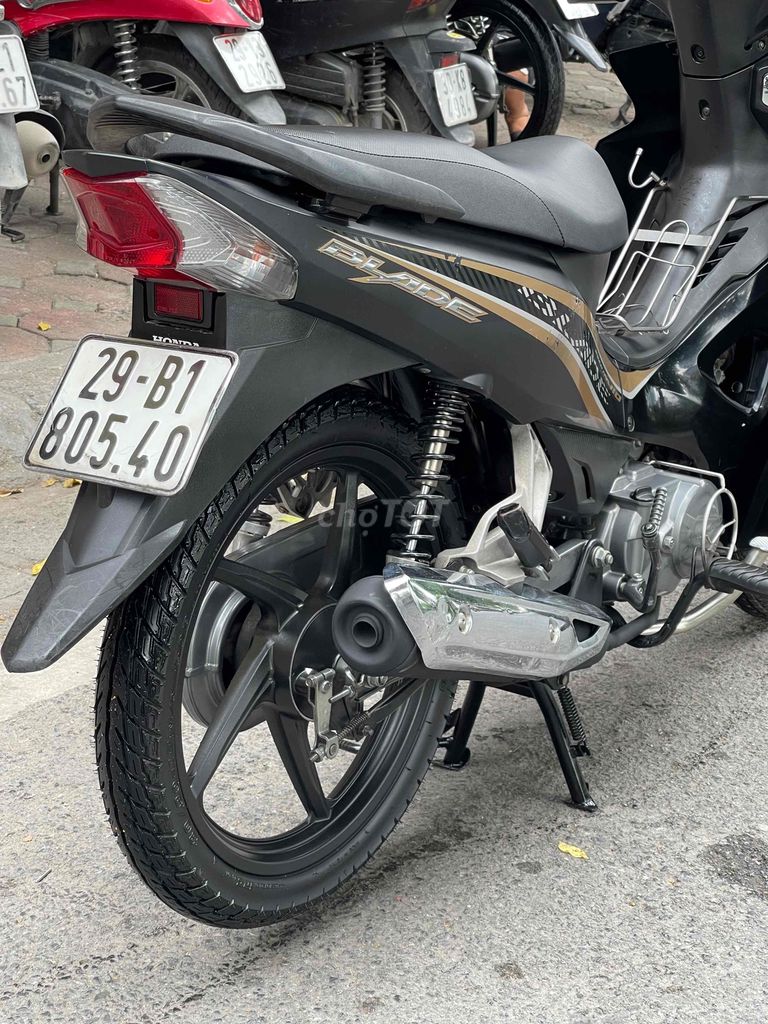 wave BLADE chính chủ zin chất. Mua bán Xe máy tại Quận Đống Đa Hà Nội được đăng bởi Hà hình 3