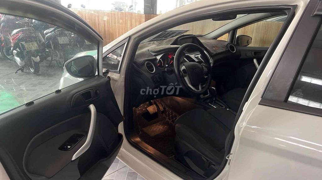 Ford Fiesta 2013 1.6 AT Hatchback - 95000 km. Mua bán Ô tô tại Huyện Hóc Môn Tp Hồ Chí Minh được đăng bởi Đức anh hình 3