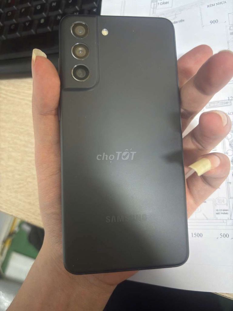Samsung S21 FE Đen. Mua bán Điện thoại tại Huyện Quốc Oai Hà Nội được đăng bởi Quyền hình 1
