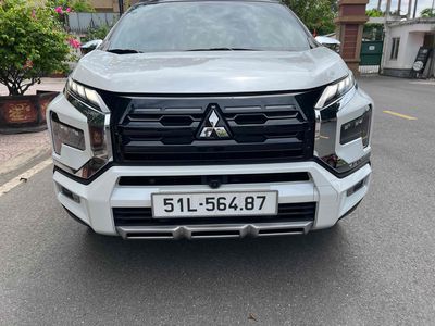 Mitsubishi Xpander Cross 2024 Trắng 7 chỗ
