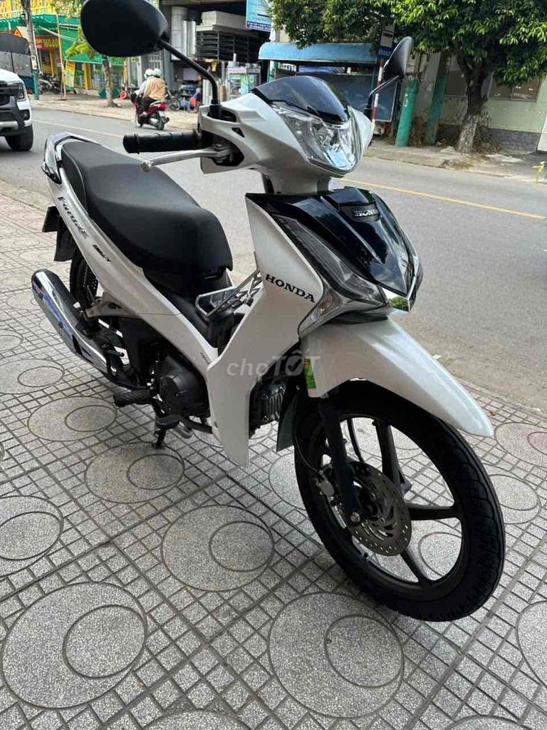 Honda Future FI 2024 Trắng 12000 km. Mua bán Xe máy tại Thành phố Thuận An Bình Dương được đăng bởi xe máy phước thịnh hình 13