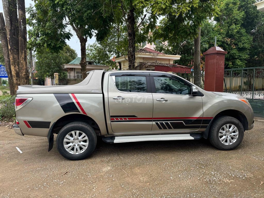 Mazda BT 50 2015 2.2L 4x2 AT số tự động. Mua bán Ô tô tại Huyện Thạch Thành Thanh Hóa được đăng bởi Phạm Nam hình 3