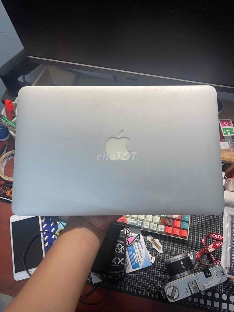 Apple MacBook Air 2012 bạc. Mua bán Laptop tại Thành phố Biên Hòa Đồng Nai được đăng bởi Quốc Anh hình 1