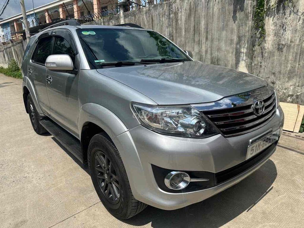 Toyota Fortuner 2015 photo 3