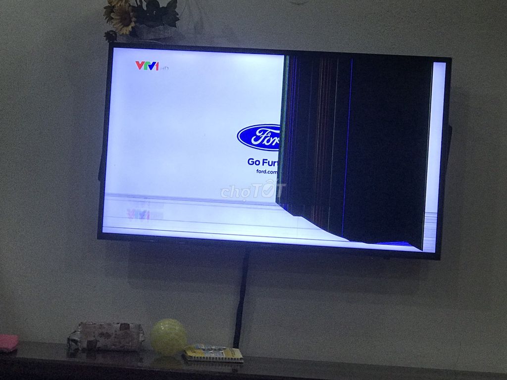 0907216620 - Tivi LED Samsung UA43KU6000 bị hư màn hình