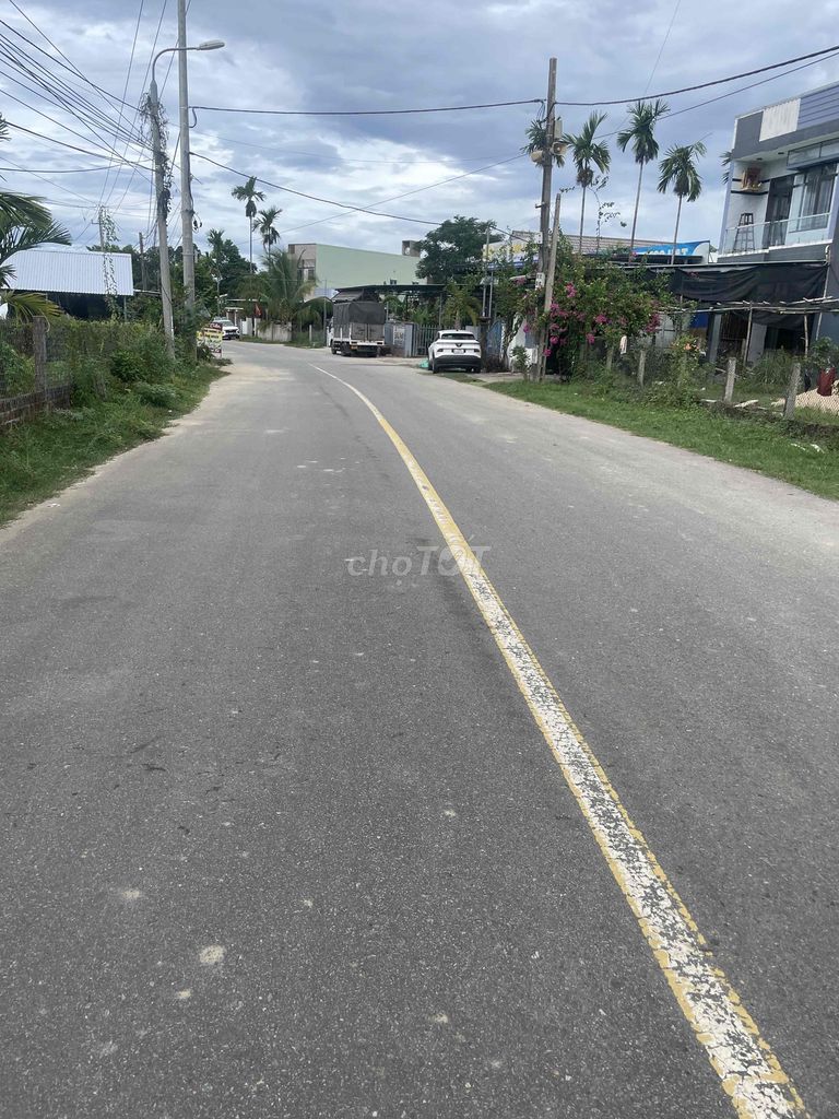 Lô đất sát mặt tiền đường chính giá chỉ nhỉnh 1,3x tỷ