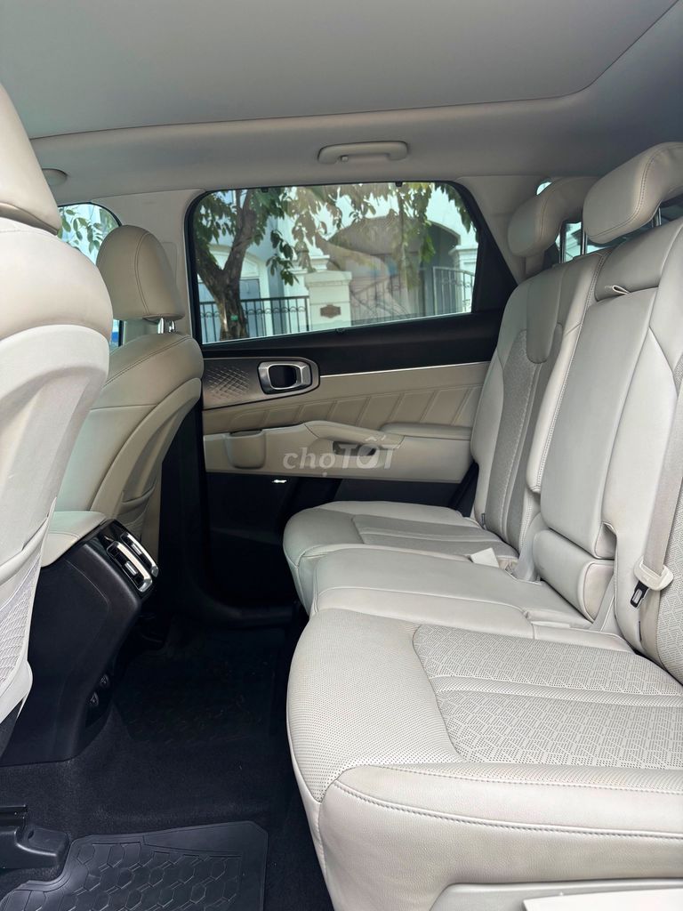 Kia Sorento 2.5 Premium Model 2023 biển số HCM. Mua bán Ô tô tại Thành phố Thủ Đức Tp Hồ Chí Minh được đăng bởi Auto Đông Sài Gòn Official hình 10