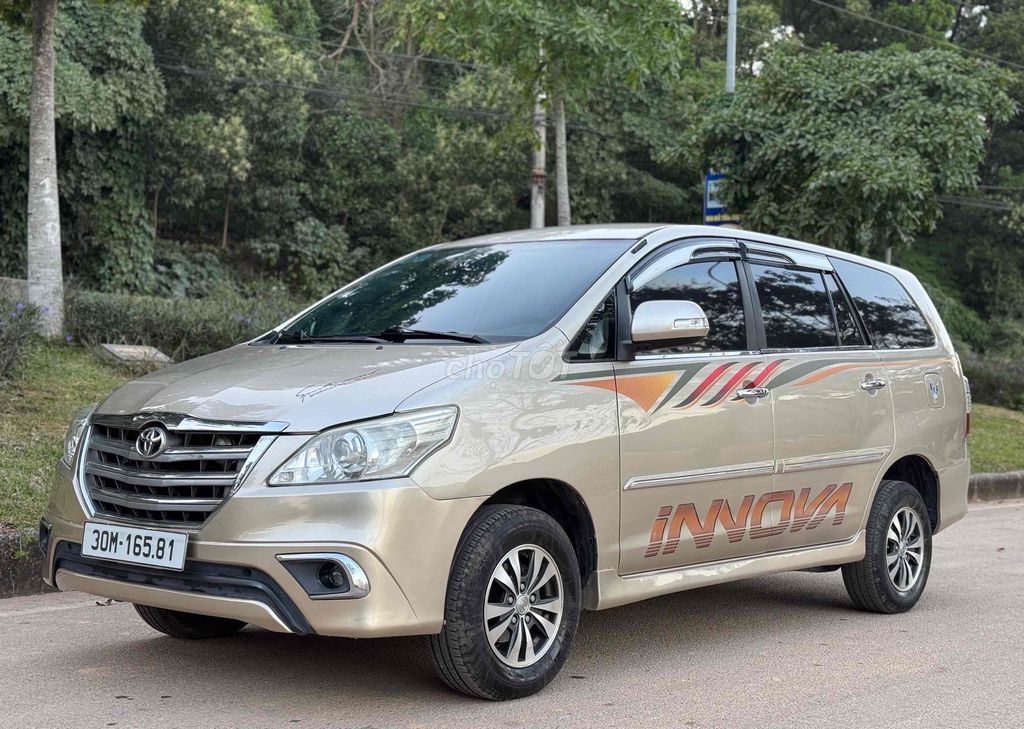 Toyota Innova 2014 Số sàn Vàng cát. Mua bán Ô tô tại Huyện Sóc Sơn Hà Nội được đăng bởi Anh Chiến hình 3