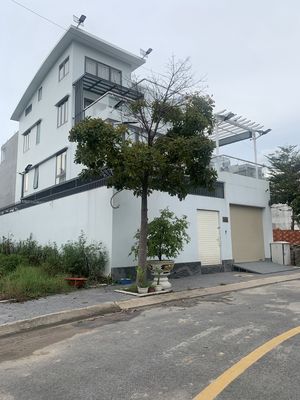 Bán nhanh lô đất biệt thự The Seasons ngay Lotte giá 8 tỷ DT 10x20. Mua bán đất tại Thành phố Thuận An Bình Dương được đăng bởi phạm thị vệ vương