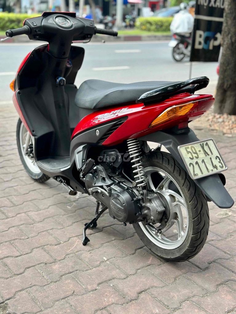 Honda Click 2011 Đỏ - BS TPHCM - CHÍNH CHỦ KÝ GIÂY. Mua bán Xe máy tại Quận 12 Tp Hồ Chí Minh được đăng bởi Bùi văn hiếu hình 6