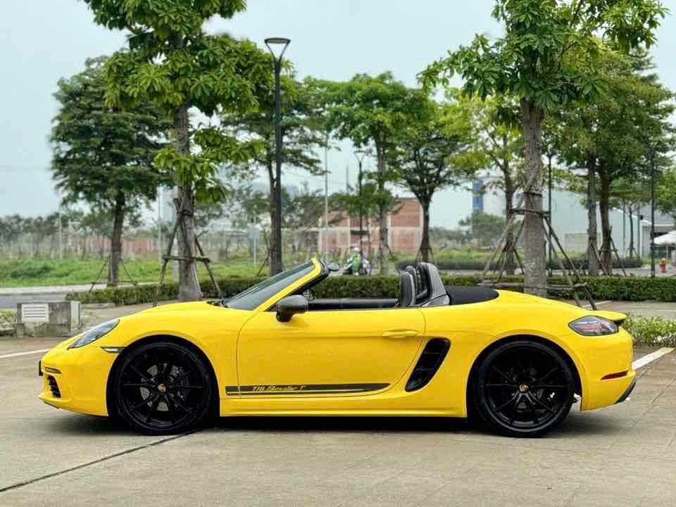 Cần Bán chiếc Porsche 718 Boxster T sx2021. Mua bán Ô tô tại Quận 7 Tp Hồ Chí Minh được đăng bởi Hoàng Trung hình 5