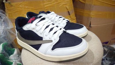 Pass lại Giày Nike Travis Scott x Air JD 1 Low OG. Mua bán Giày dép tại Quận 8 Tp Hồ Chí Minh được đăng bởi sGiày 2hand