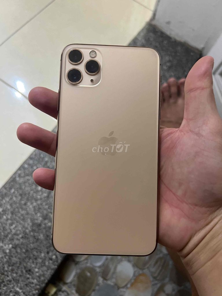 Apple iPhone 11 Pro Max 64GB Vàng. Mua bán Điện thoại tại Quận Sơn Trà Đà Nẵng được đăng bởi Zhao Zilong hình 1