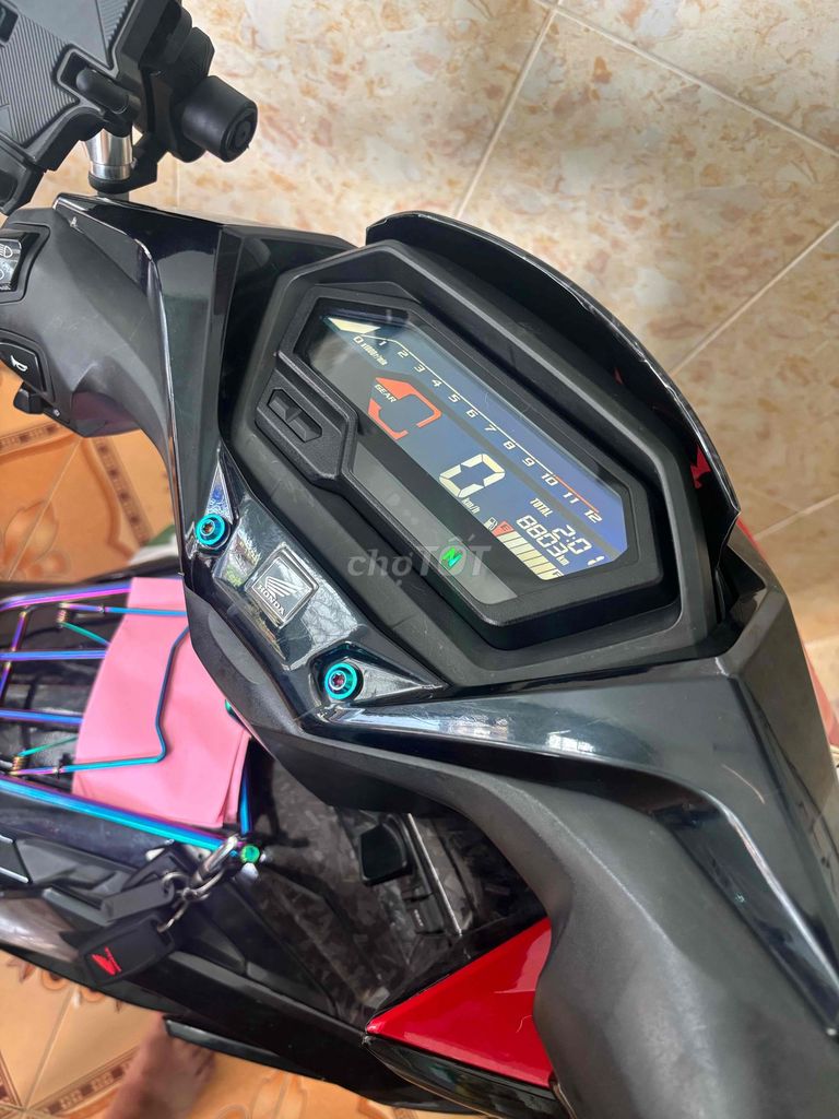 Honda Winner V4 2025 Красный Обычный 8600км