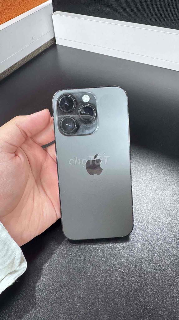 Apple iPhone 14 Pro 128GB Đen Mỹ Tân trang. Mua bán Điện thoại tại Quận Thanh Xuân Hà Nội được đăng bởi Huy Nguyễn hình 1