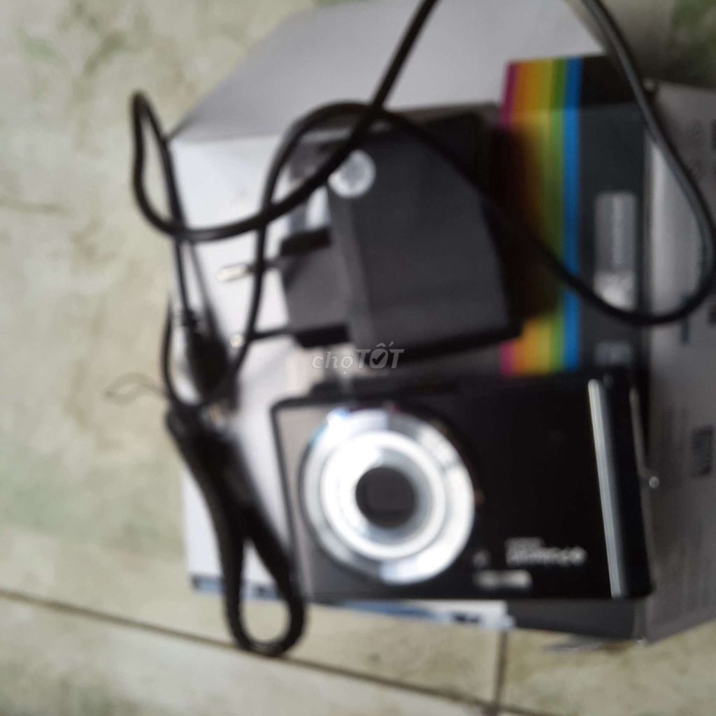 0815101511 - Máy ảnh polaroid L ie826
