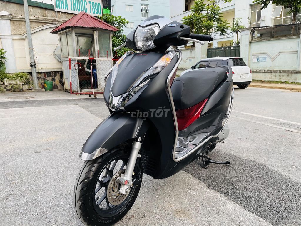 Honda Lead Черный, красный чехол нового качества