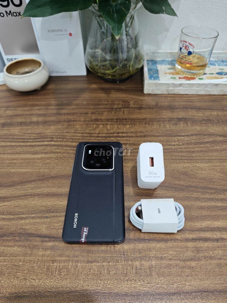 Honor Magic 6 Ultimate Đen 16/512 sạc 100w có COD. Mua bán Điện thoại tại Quận Hoàng Mai Hà Nội được đăng bởi Trần Ngọc Hiếu hình 1