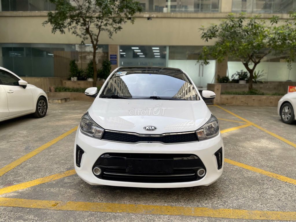 Kia soluo 2019 deluxe trắng at