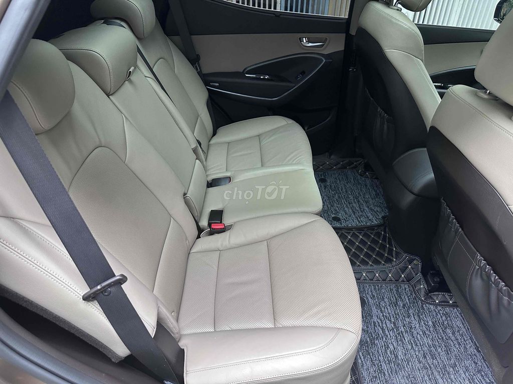 Hyundai Santa Fe 2018 2.4 AT 2WD - 92000 km. Mua bán Ô tô tại Quận Thanh Xuân Hà Nội được đăng bởi VIỆT NGUYÊN AUTO hình 9