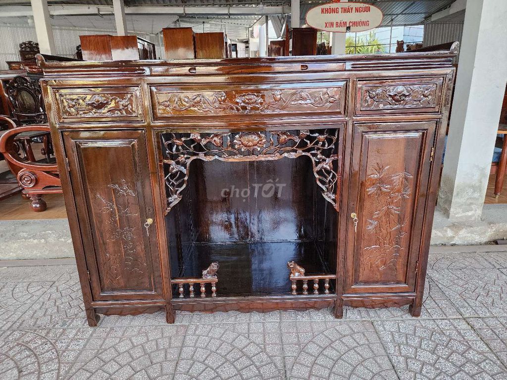 Bàn thờ gổ cũ cưa tốt. Mua bán Tủ, kệ gia đình tại Quận Bình Thuỷ Cần Thơ được đăng bởi Cường Đồ Gổ Cũ Xưa hình 1