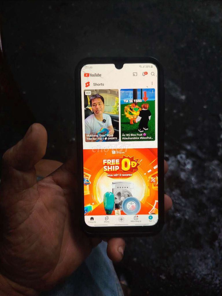 bán Samsung A50 zin nứt kính nhẹ. Mua bán Điện thoại tại Quận 4 Tp Hồ Chí Minh được đăng bởi A út  hình 1