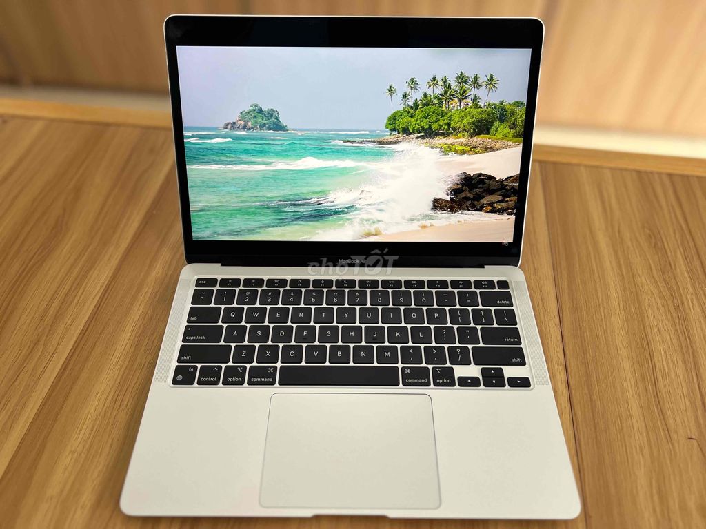 Apple MacBook Air M1 13 inch 8GB/256GB Bạc 99%. Mua bán Laptop tại Thành phố Long Xuyên An Giang được đăng bởi Laptop Mai Lý Nghĩa hình 1