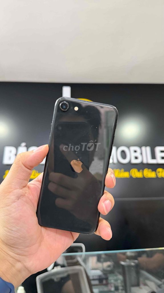 iPhone SE 2 64GB Pin 100% Zin chuẩn. Mua bán Điện thoại tại Quận Bình Thạnh Tp Hồ Chí Minh được đăng bởi Phan Việt hình 1