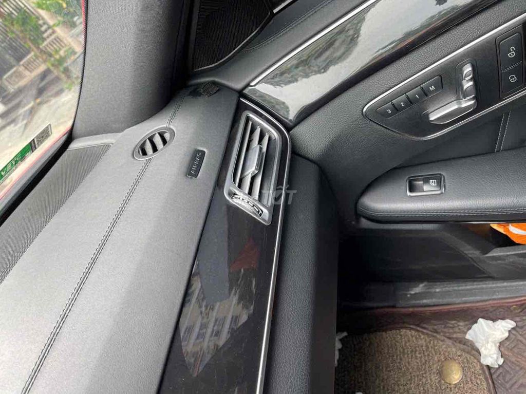 Mercedes Benz E Class 2015 E250 AMG - 105000 km. Mua bán Ô tô tại Quận Hoàng Mai Hà Nội được đăng bởi Mr Hung hình 3