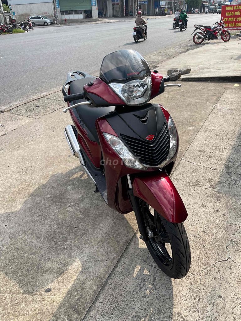 SH 150 nhập 3 cục 2010 chính chủ 60 có trả góp. Mua bán Xe máy tại Huyện Trảng Bom Đồng Nai được đăng bởi cửa hàng xe máy Trần Sơn  hình 1